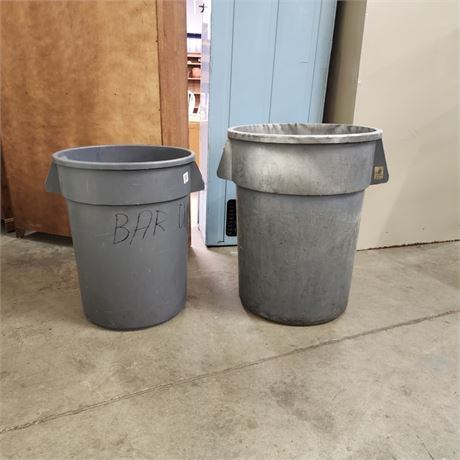 Two Round Rubber Trash Containers, 21x28 & 24x31