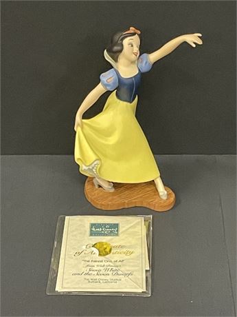 "The Fairest One of All" Disney Snow White Figurine w/Certificate of Auth./Box