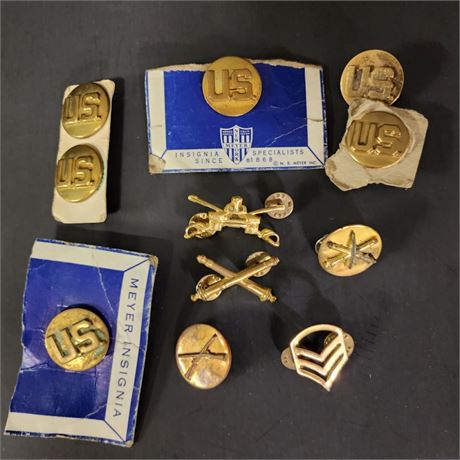 Vintage U.S. Calvary Pins