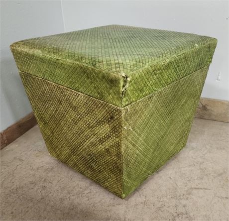 Woven Lidded Stool/Basket - 18x18x18