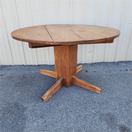 Vintage Table  - 48' Diameter