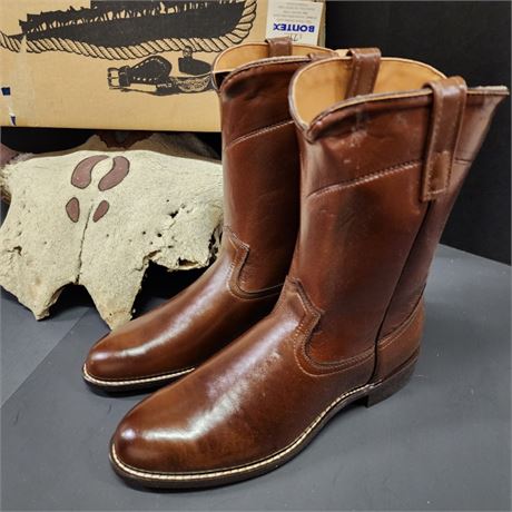 New Sheplers Boots - 9