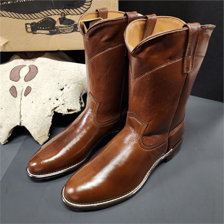 New Sheplers Boots - 9½