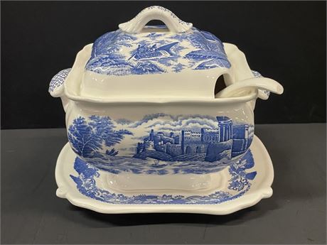 Nice Lidded Tureen with Liner & Ladle