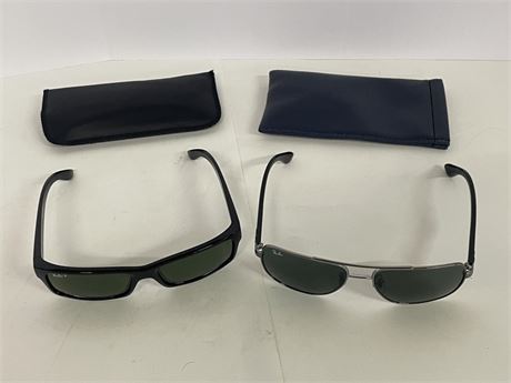 Pair O Ray Bans with Cases