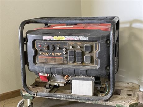 Predator 8750 Watt Gas Generator - Has Electric Start...Runs !!