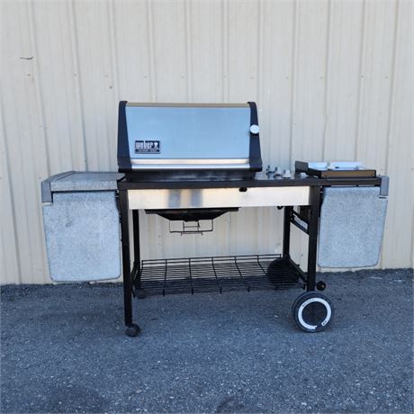 Rolling Weber Front Entry Genesis Outdoor Grill - Cook Surface = 24x18