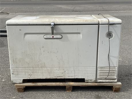 Vintage Hot Point Chest Freezer- Works!  61x27x36