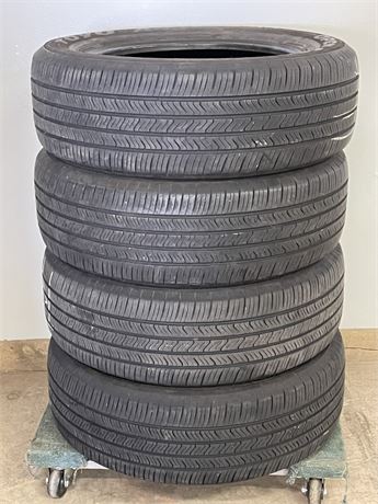 Like New Toyo 235/65R 18 Tire Set