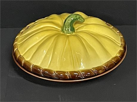 10" Pumpkin Covered Pie Keeps