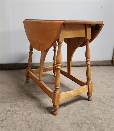 Vintage Blonde Wood Drop Leaf End Table - 26" Diameter, 27"⬆️