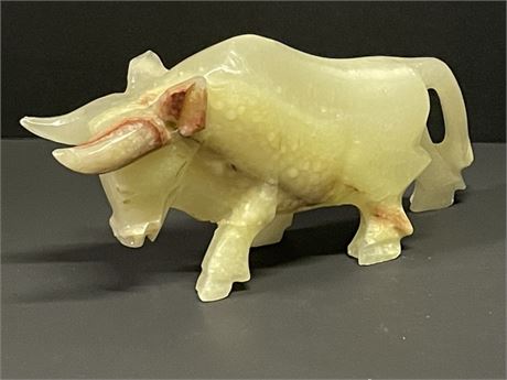 🐂Vintage Carved Alabaster Stone Bull🐂 -