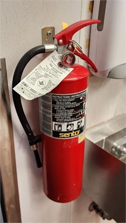 Fire Extinguisher w/ Full Charge
