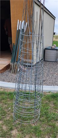 Large Heavy Duty Tomato Cages - 8 Count