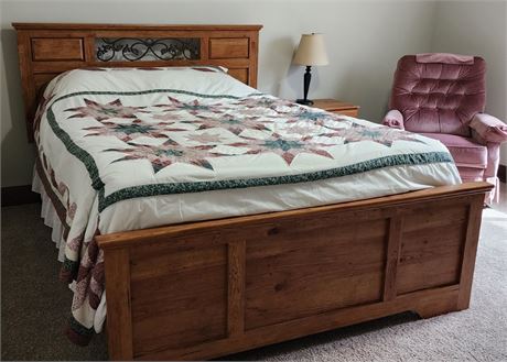 Queen Headboard/Footboard and Rails (mattress/bedding not included)