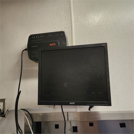 16" Acer Monitor w/ Wall Mount Rack