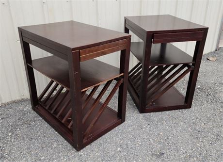 Pair of End Tables w/ Pullouts - 16x23x24