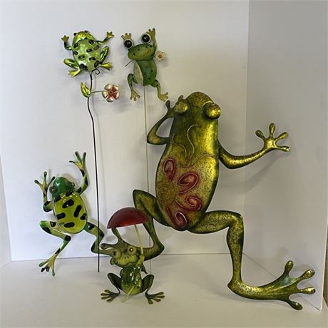 Metal Frog Yard Art - 5pcs.