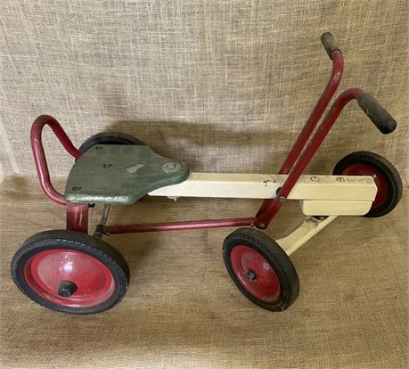 Tryans Online Auction & Auction Center - Vintage kids Push-Pull Car