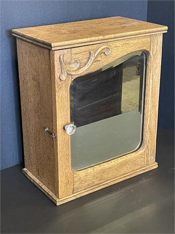 Small Antique Oak Cabinet - 14x8x6