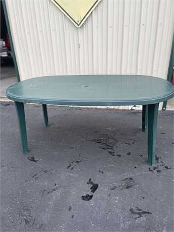 Green 6' patio table … Number one