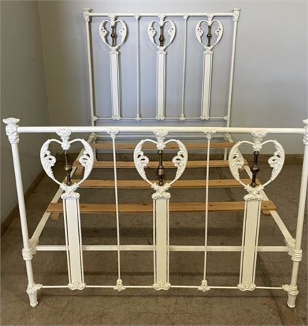 Antique Full Size Iron Bed Frame - 54"➡️