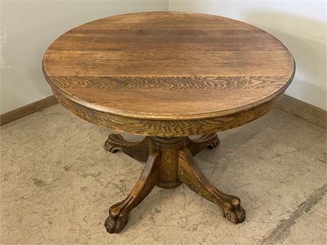 Antique OakTable - 42" Diameter, 28"⬆️