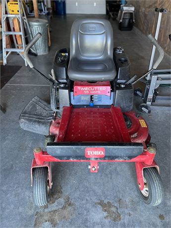 Toro Tinecutter SS4225 42" Zero Turn Mower - 4 years old.