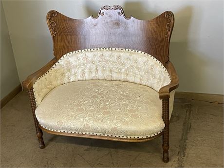 Antique Oak Nicely Upholstered Settee - 42"➡️