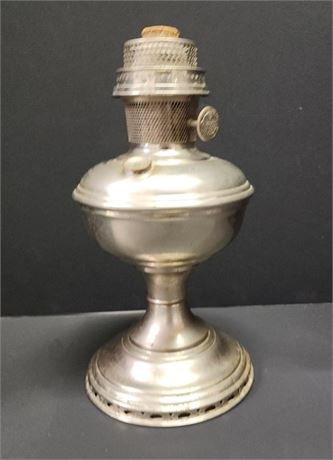 Vintage Metal Alladin Model 12 Kersone Lamp