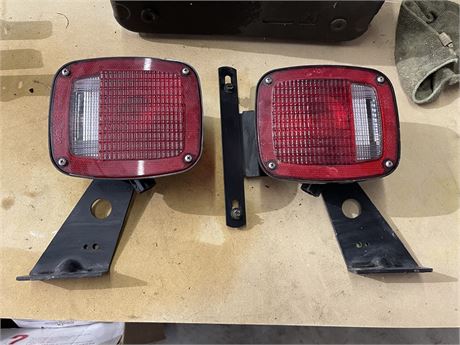 New set of trailer tail lights