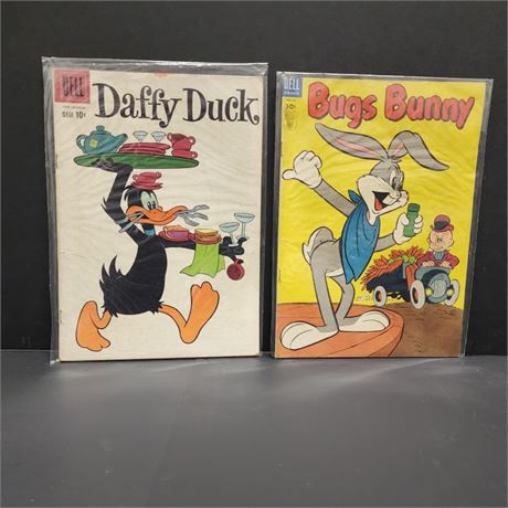 Vintage Daffy & Buggs Bunny Comic Book Pair