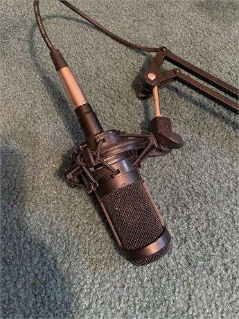 Audio technica,  studio microphone with extendable arm and cable