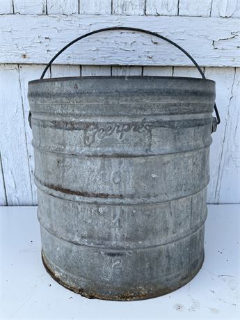 Geerpres Galvanized 8 Gallon Commercial Bucket