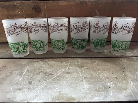 Set of Six 1940's Yellowstone Park Glass Tumblers