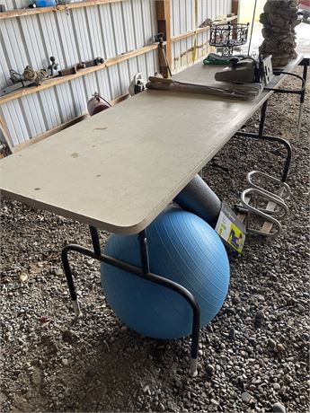 Nice, narrow, sewing or work table