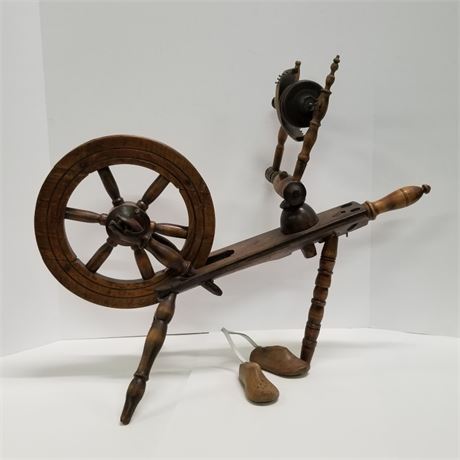 Antique Spinning Wheel