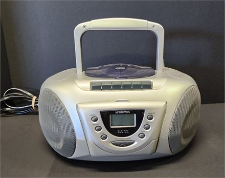 Small Audivox CD/Radio Player