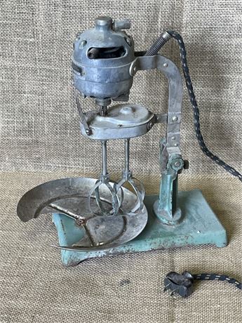 Vintage Electric Mixabeater