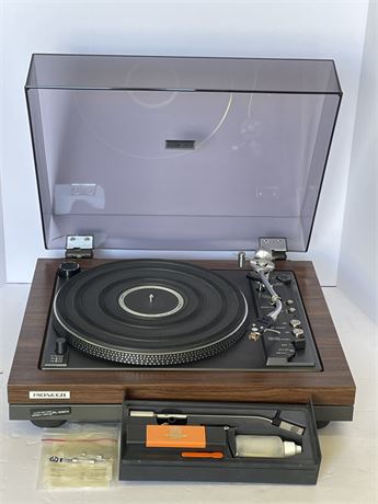 Vintage Pioneer PL-55DX Direct Drive Turn Table w/ Record Care Kit