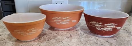 Vintage Autumn Harvest Set of 3 Pyrex Mixing Bowls
