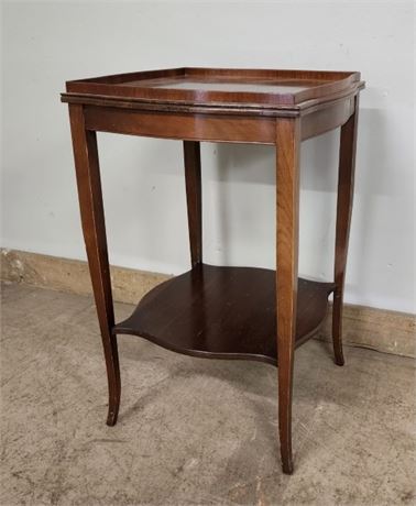 Vintage Side Table...17x17x26