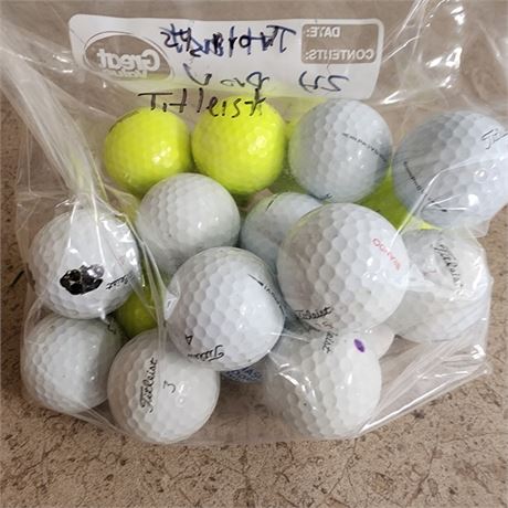 2 Dozen Titleist Pro V Golf Balls