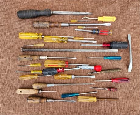 Assorted Size Flat Head Drivers