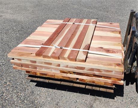 2x4x4' Redwood Lumber...83pc