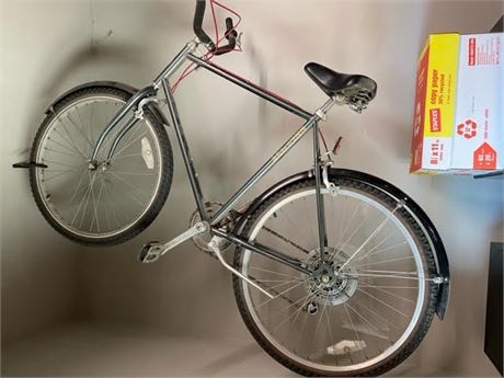 Vintage Men's 26" Schwinn Bicycle - Needs Work