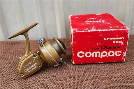 Vintage Compac #94 Fishing Reel