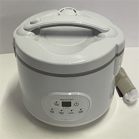 New In Box Aroma Rice Cooker