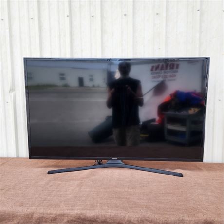 50" Samsung Flatscreen TV with Remote