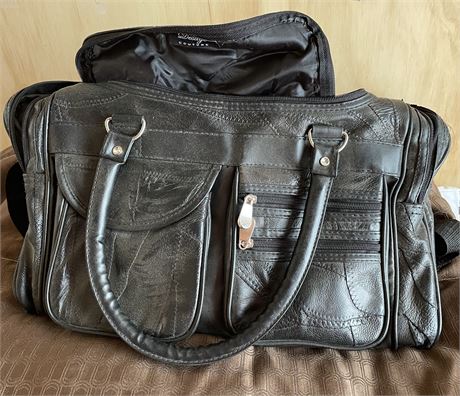 LEATHER DUFFLE BAG